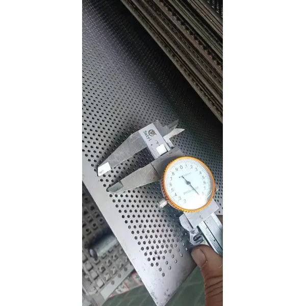 304 Stainless Steel Perforated Sheet with 0.1-10mm Hole Cold Rolled for Industrial Use