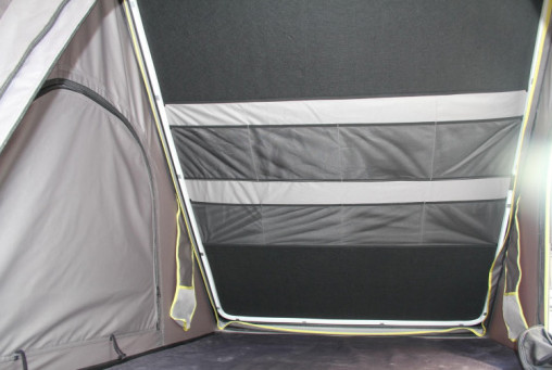 Roomy 2-6 Person Car Roof Tent For Year Round Camping Adventures