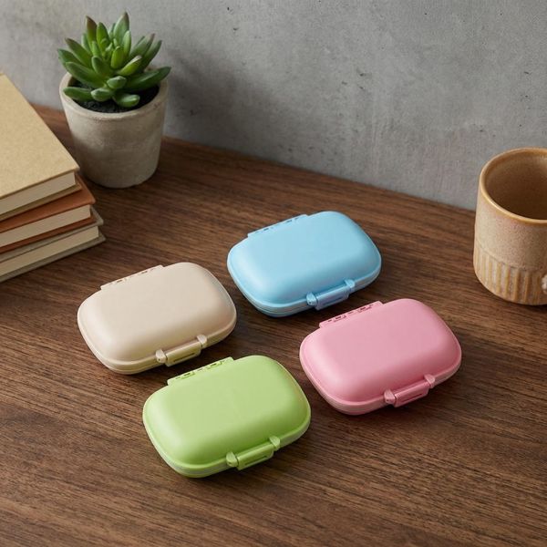 Custom Logo Portable Travel Medicine Boxes Thick Plastic Weekly Pill Organizer Storage Cases Sturdy Pill Container
