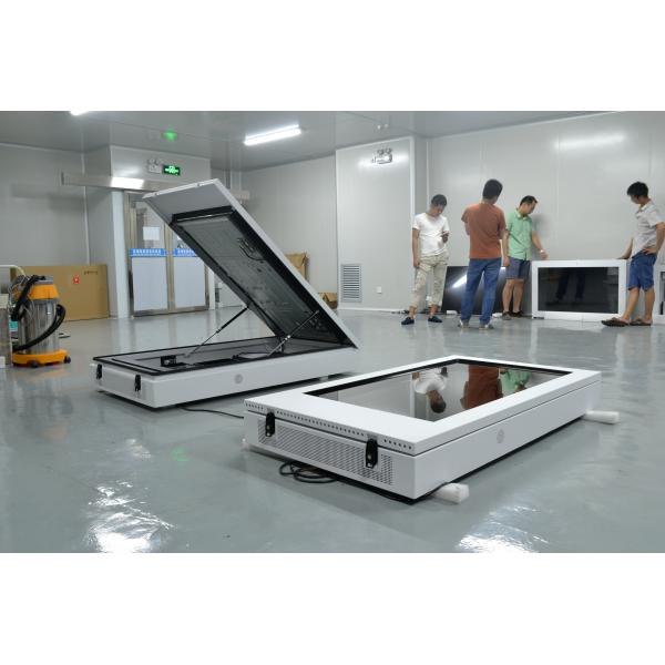 Brightness 2000cd Outdoor Digital Signage Display Wall Mounted For Commercial Building