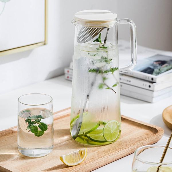 Lead Free Glass Water Pitcher With Silicone Lid / Spoon 1350ml Capacity