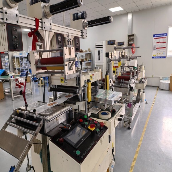 Counting Stacking Automatic Die Cutting Machine For Vent Seals Mass Production