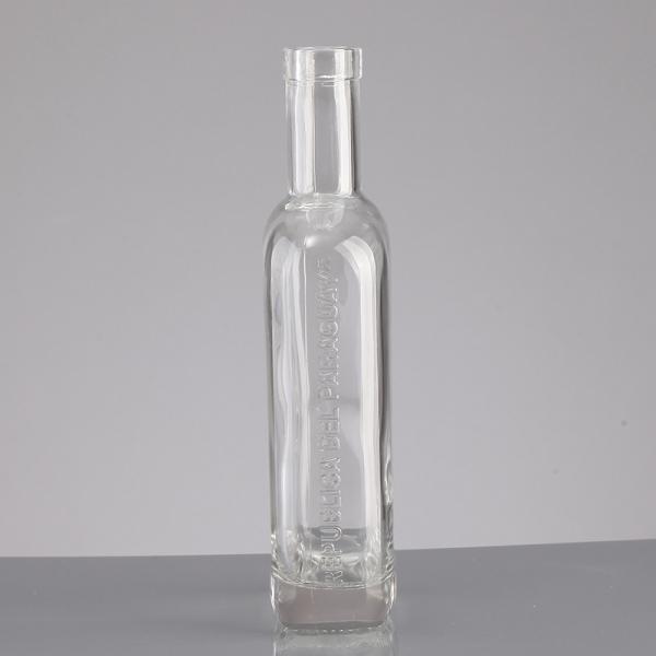 750 мл 620 грамм Квадратная гравированная стеклянная бутылка с изысканным мастерством