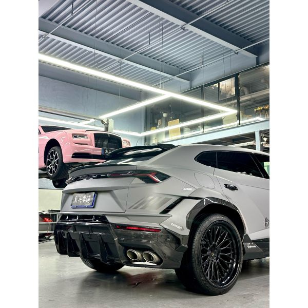 1016 Lamborghini Body Kit Auto Body Kit With Rear Diffuser Spoiler Hood