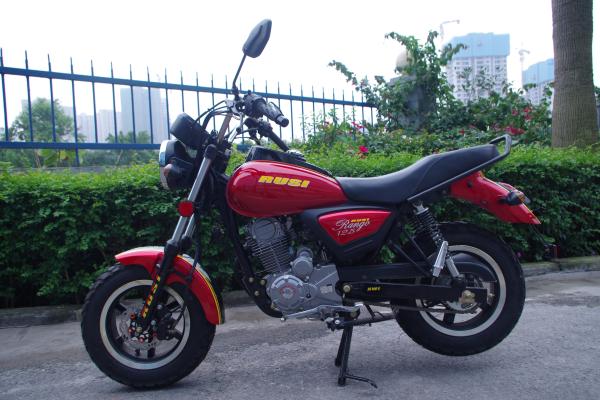 Nova motocicleta com motor poderoso Mini tamanho 150cc Street Bike
