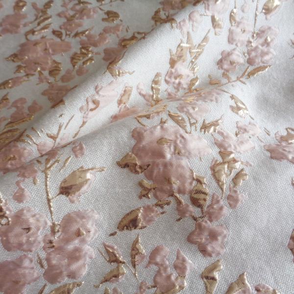 100% Polyester Metallic Jacquard Brocade Fabric in Plaid Style from Ready to Ship