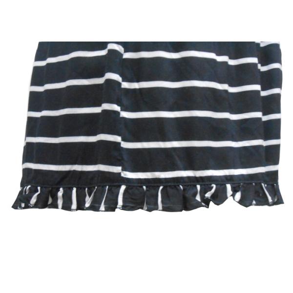 Flounce Bottom Black And White Horizontal Striped Shorts , Women'S Low Rise Trousers