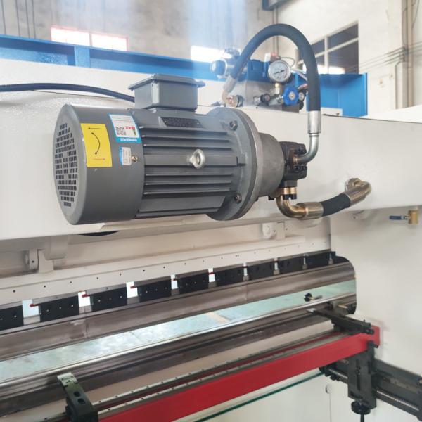 Máquina automática E21 40T 2500M M del freno de la prensa hidráulica para el acero inoxidable