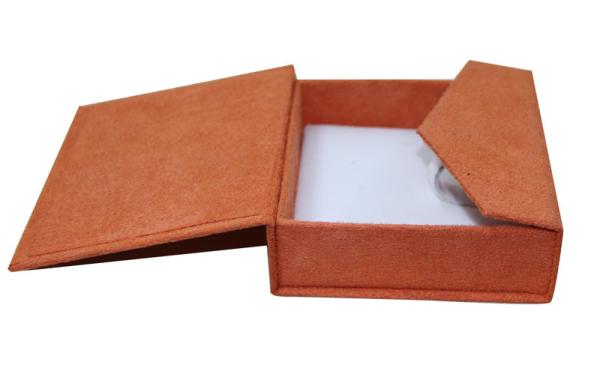 Paper Folding Keepsake Gift Box Of Barcelet With Magnet Closure Ornament