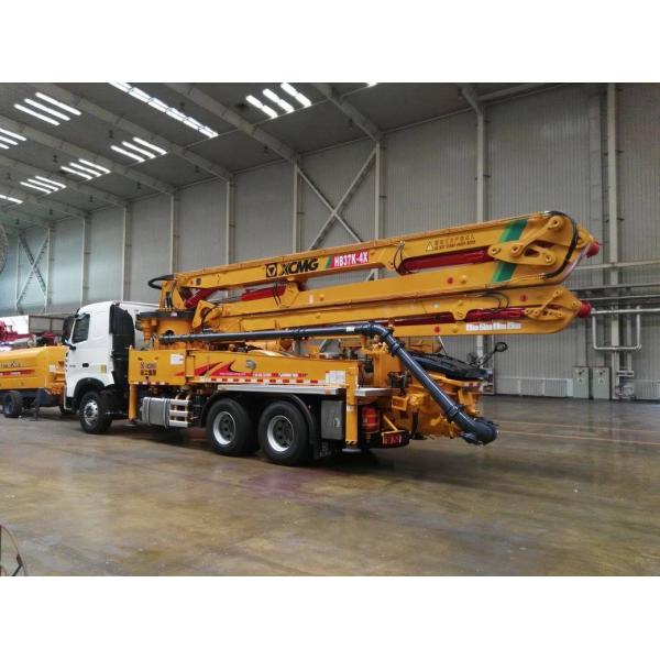 XCMG 53M Truck Mounted Concrete Construction Equipment With SINOTRUK Chassis