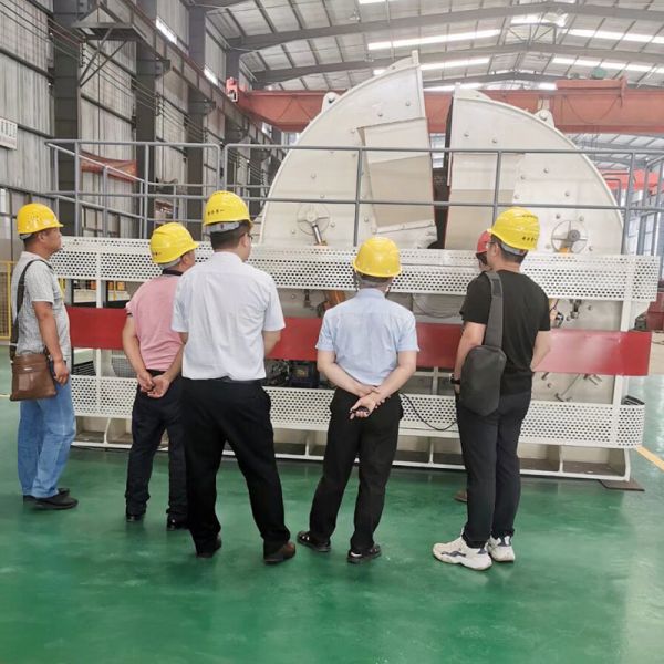 Varied Capacity Horizontal Shaft Impact Crushing Machine Limestone Grinder Automated
