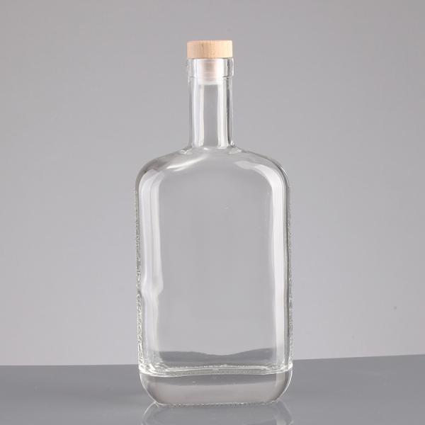 750 мл 620 грамм Квадратная гравированная стеклянная бутылка с изысканным мастерством