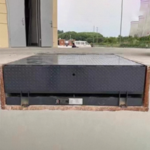 Flip Lip Dock Leveler 600mm Vertical Dock Leveler For Building Materials Distribution Centers
