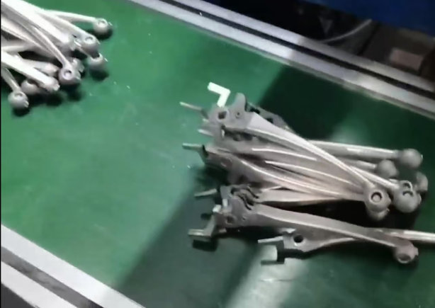 Sanding Belt in Grinder Robot Manipulator for Industrial Grinding