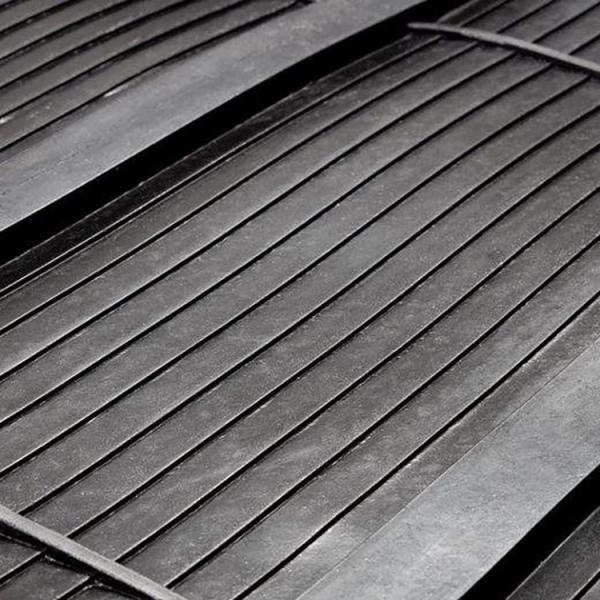 Cloth Backing Reinforced Horse Trailer Ramp Rubber Mat Horse Trailer Ramp Anti Slip Gipped Mat