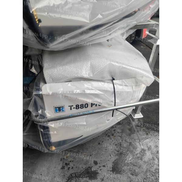 Thermo King T-80 Pro Series Refrigeration Unit with GreenTech Low-Emissions Engines and TSR Controller