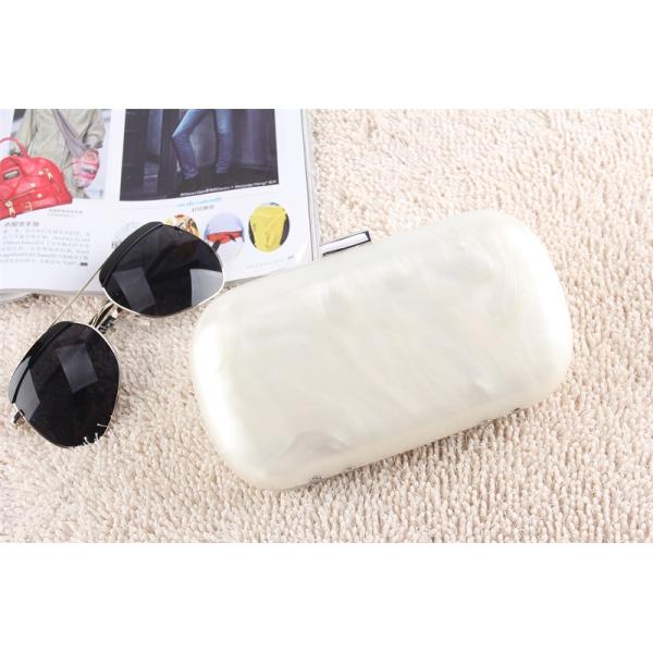 Fashionable White Pearl Acrylic Evening Clutch Handbag For Dinner Party
