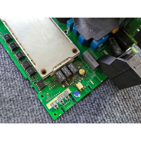 Factory Stock Supply Inverter Control Board 130B6002 5.5kw-7.5kw Danfoss Inverter CPU Control Board