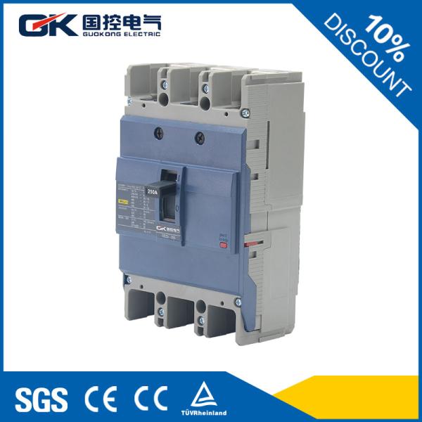 Vertical Installation MCCB Circuit Breaker / Manual Control Molded Case Circuit