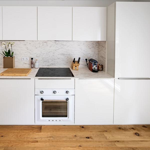 Modern Italian Assembled Kitchen Cabinets White Acrylic High Glossy