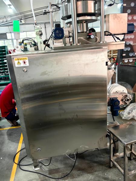 Máquina de embalagem automática Snus 220V / 380V para embalagens duráveis e duradouras