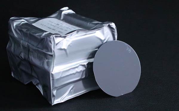 Tipo aislador del diámetro 150m m de la oblea del Gaas del método de VGF semi - para la microelectrónica