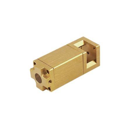 China Customized OEM Brass Machining Parts Pipe Fitting with CNC Machining