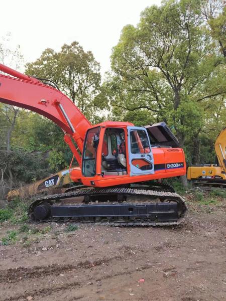 29T Doosan DH300LC Excavateur à voie utilisée Repossédé Machine de creusement routier