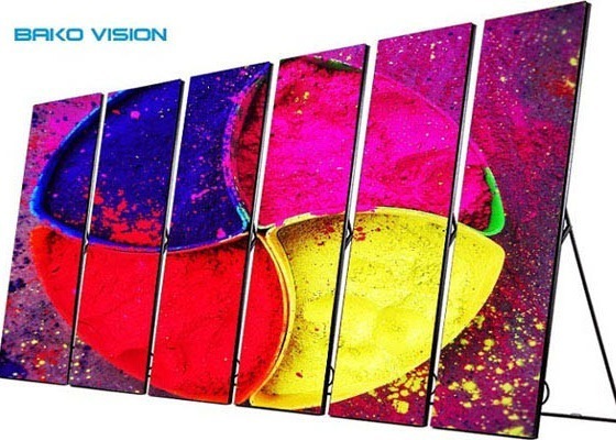 Indoor Cloud Control Advertising LED Poster Display LED Placard P2.5 P3 With Wheels