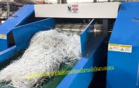 Déchiqueteur de monofilament en plastique en PP, pré-déchiqueteur de fils de déchets à haut rendement, économiseur d'énergie, déchiqueteur pour raffia en PP, machine de déchiqueteur de câbles en PP avec convoyeur d'entrée et de sortie, lame résistante à l'usure
