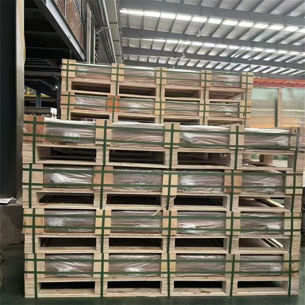 3.2mm 4mm Solar Tempered Glass for Solar Water Heater Collector with High Light Transmittance