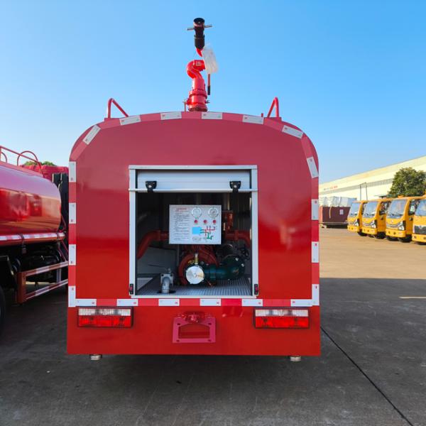 Precio más bajo de fábrica 4*2 Dongfeng Color rojo 6000 litros Camión cisterna de agua Camión cisterna de agua contra incendios