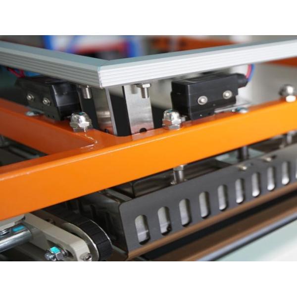 Sacs en plastique de la machine de conditionnement de tasse de film de rétrécissement de PE de 1.5KW POF 15-30/minute