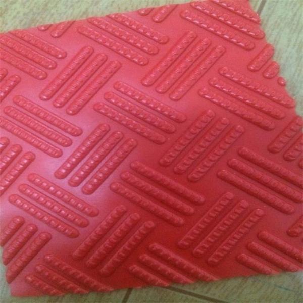 Outdoor PVC Garage Flooring Steel Plate Pattern Beautiful Decoration