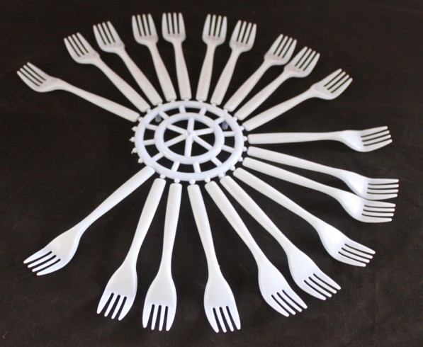 Утверждение машины ИСО9001 инжекционного метода литья/пластмассы Таблеваре изготовленное на заказ отливая в форму