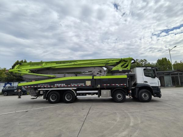 2020 Zoomlion 56m Diesel Concrete Pump Truck with Benz Chassis