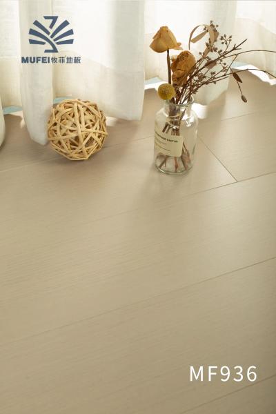 Multi-layer solid wood composite floor aluminum trioxide decorative paper wear-resistant surface