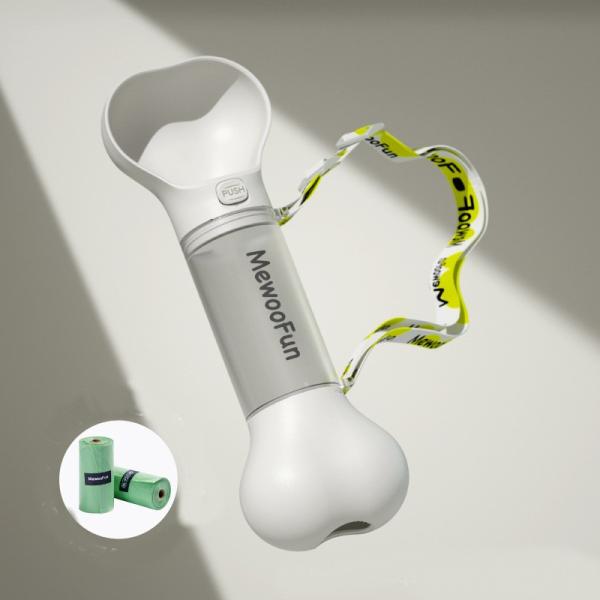 Собаки идут вне питьевая вода любимца Tableware чайника собаки чашки воды портативная сопровождая чашку на открытом воздухе