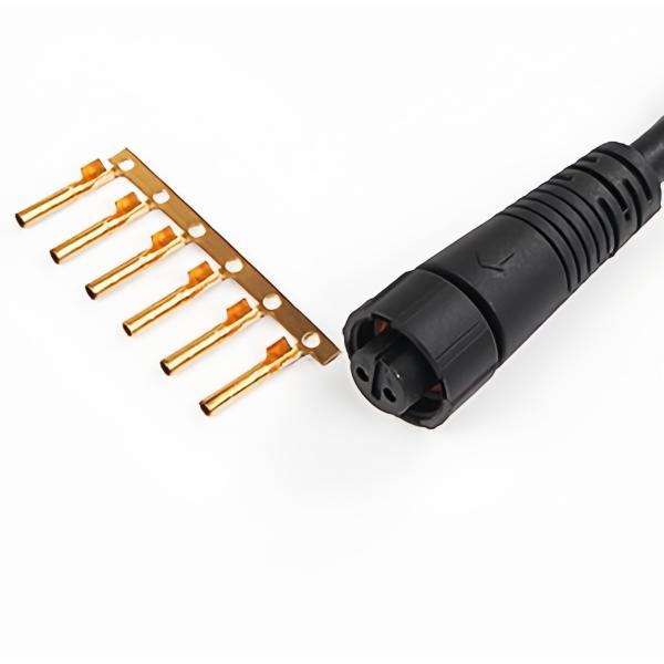 Terminals de crimping automobile en laiton plaqué d'étain à haute conductivité connecteurs résistants à la corrosion pour câblage fiable des véhicules et systèmes électriques