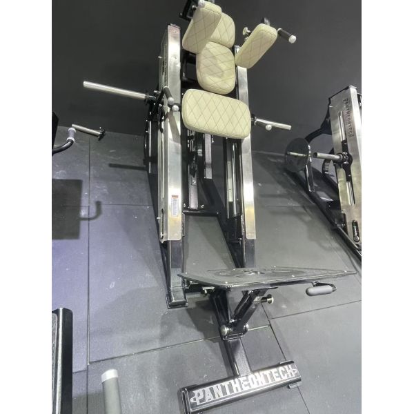 36 Degree Plate Loaded Hack Squat Machine with Heavy Duty Steel Construction for Strength Training