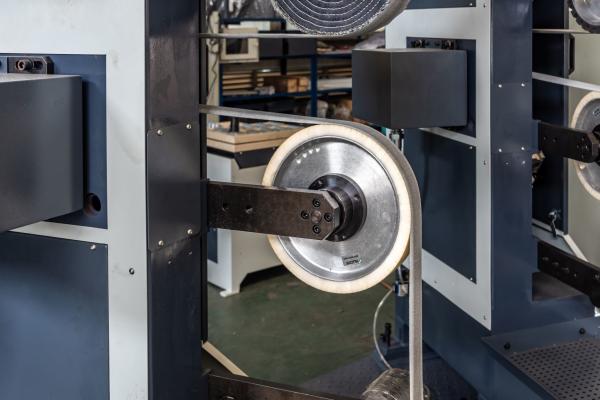 Rotary Fully Automatic Polishing Machine For Complicated Shape Brass products
