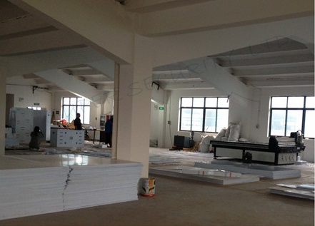 Armário de armazenamento médico grande branco do metal com polipropileno, seis portas