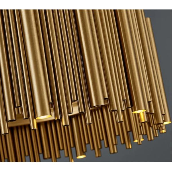 Люстра медного материала тела привесная освещает драматический дизайн трубы