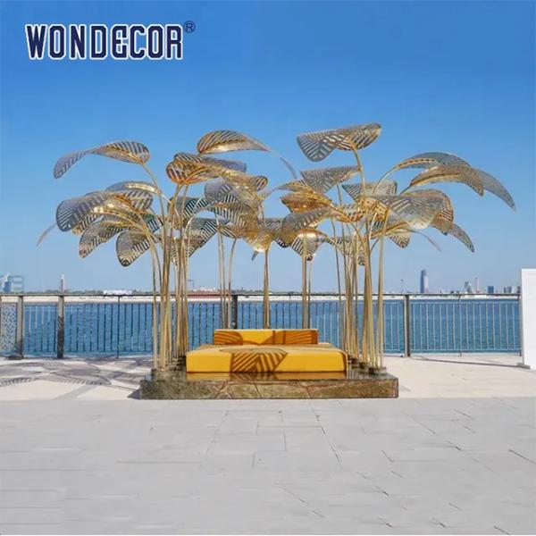 Розовым выкованная золотом скульптура кокосовой пальмы скульптуры 220cm металла