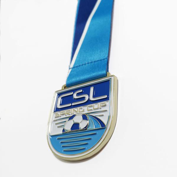 Médaille du champion de football / de soccer en métal de finition d'or sur