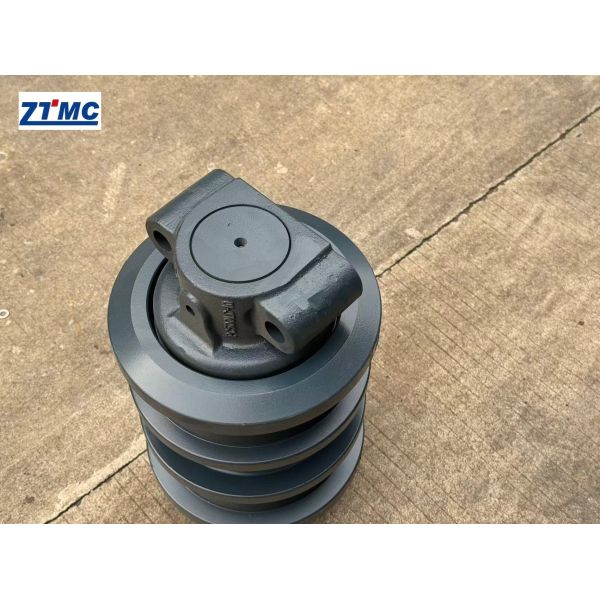 R210 Track Roller Made Of 35MnB Alloy Steel For Hyundai R210 Chassis Spare Load-bearing Parts 81N6-13010