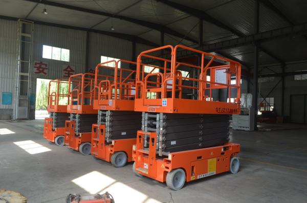 Convenient and Affordable self propelled aerial lift electric scissor lift trailer