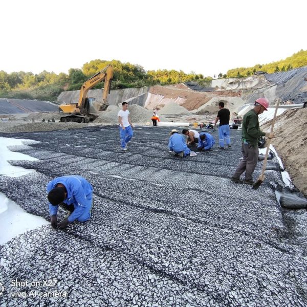 7kN/M – 44 KN/M Geomembrane Types Geomembrane Sheets 50m – 300 M