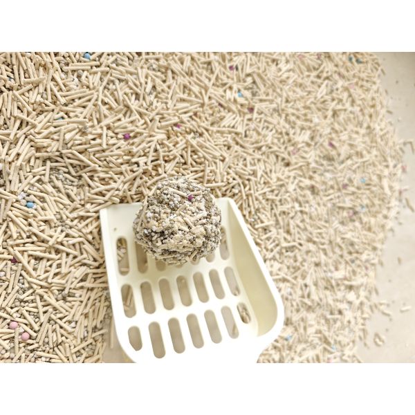 Plant fibre beige Tofu Cat litter with fast clumping low dust and superior odor control available in bulk packaging and multiple scent varieties