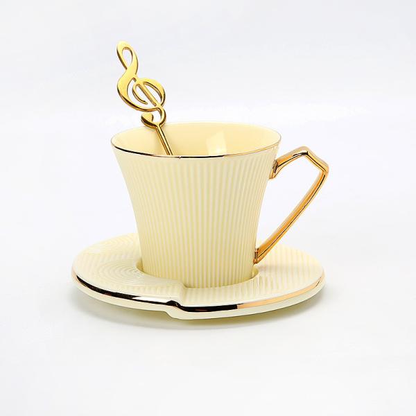 Золото Drinkware изготовленного на заказ после полудня роскошное покрыло керамическую чашку с чашками чая кофе поддонника оптовыми современными незаконными